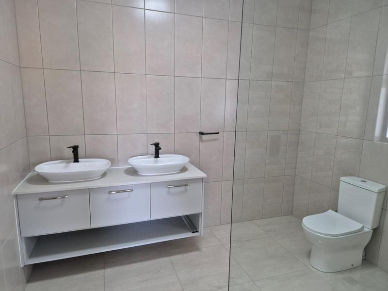 4 Bedroom Property for Sale in Kidds Beach Eastern Cape
